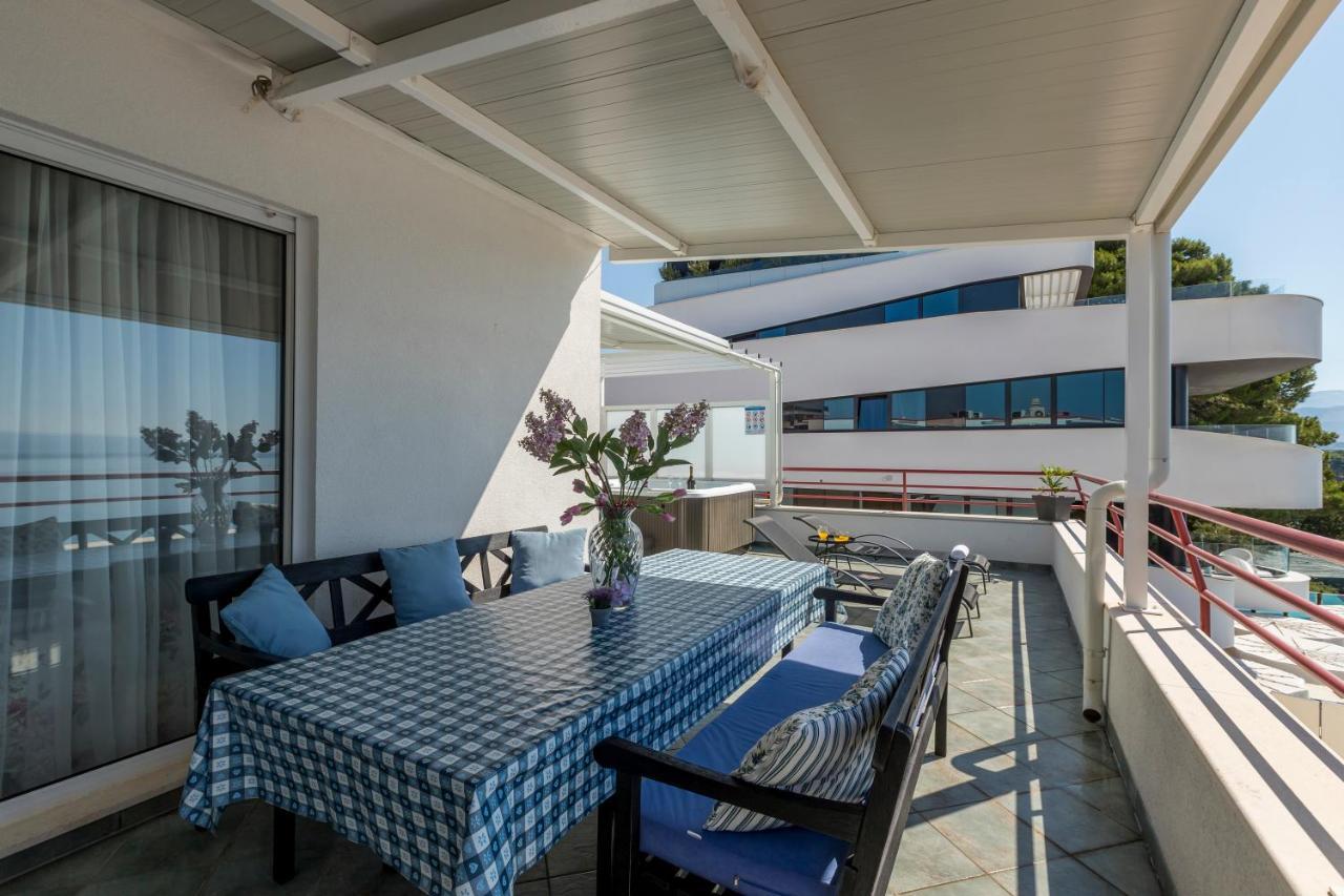 Seaside Penthouse With Hot Tub Sky Living Daire Split Dış mekan fotoğraf
