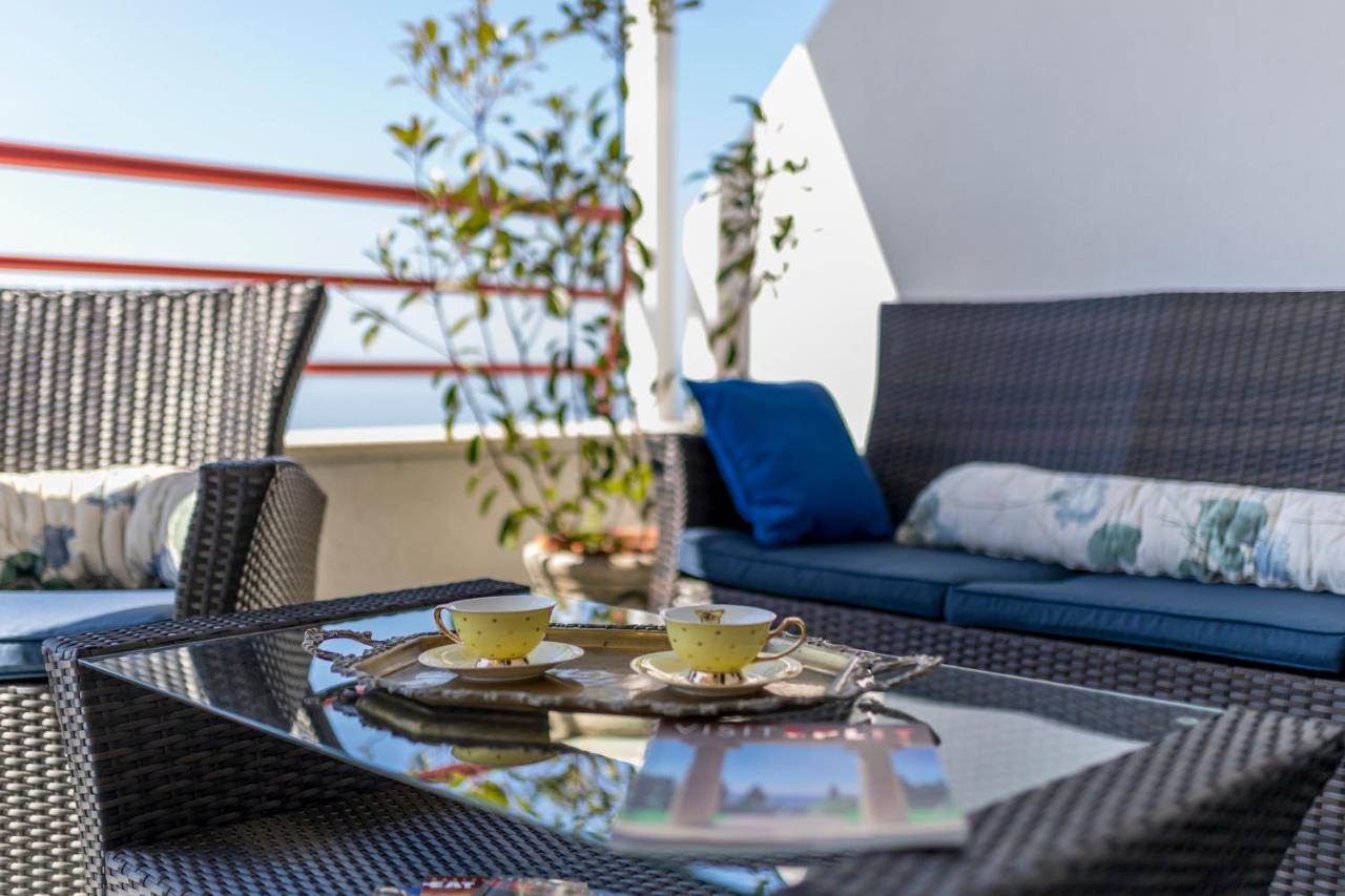Seaside Penthouse With Hot Tub Sky Living Daire Split Dış mekan fotoğraf