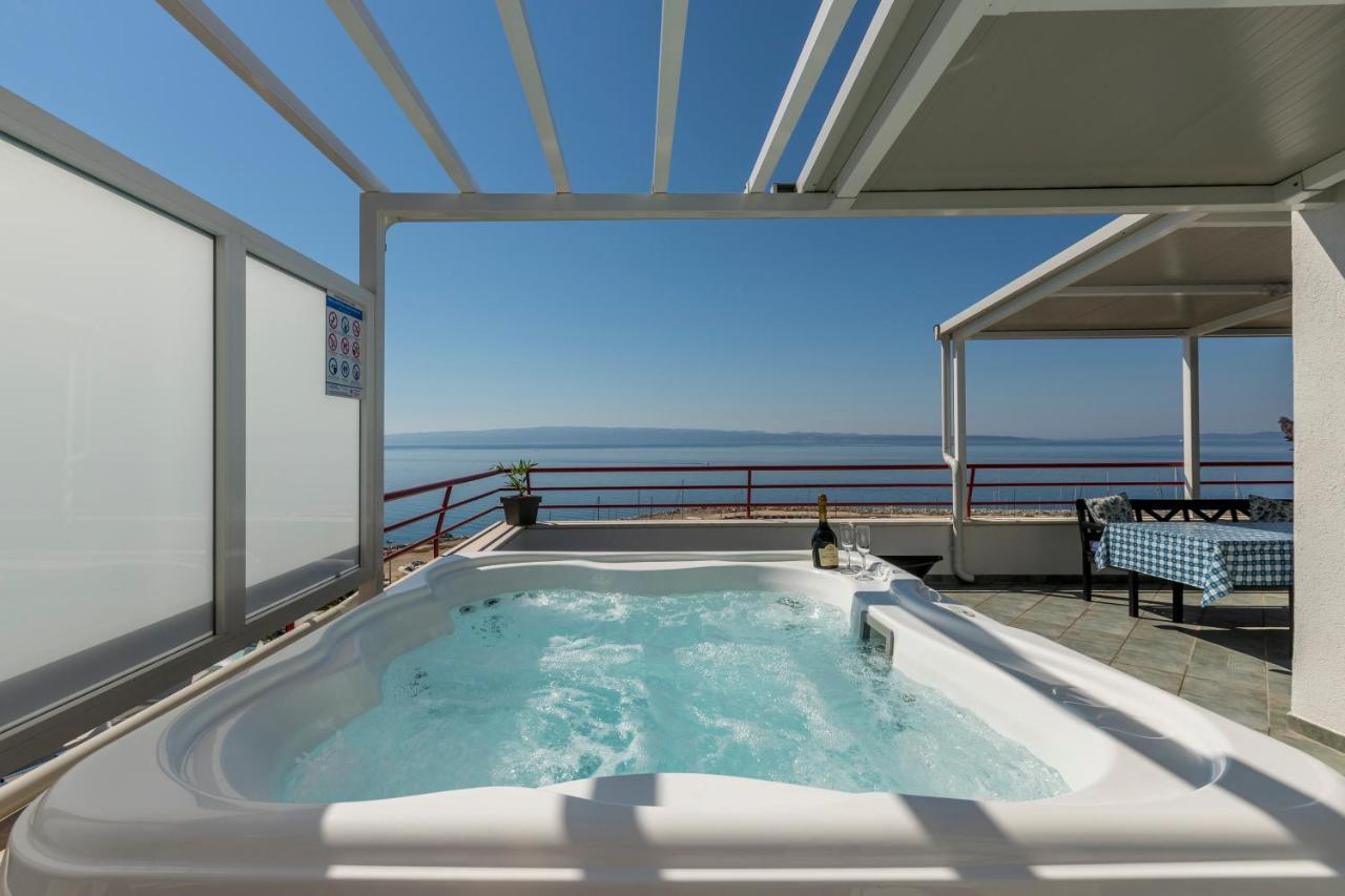 Seaside Penthouse With Hot Tub Sky Living Daire Split Dış mekan fotoğraf
