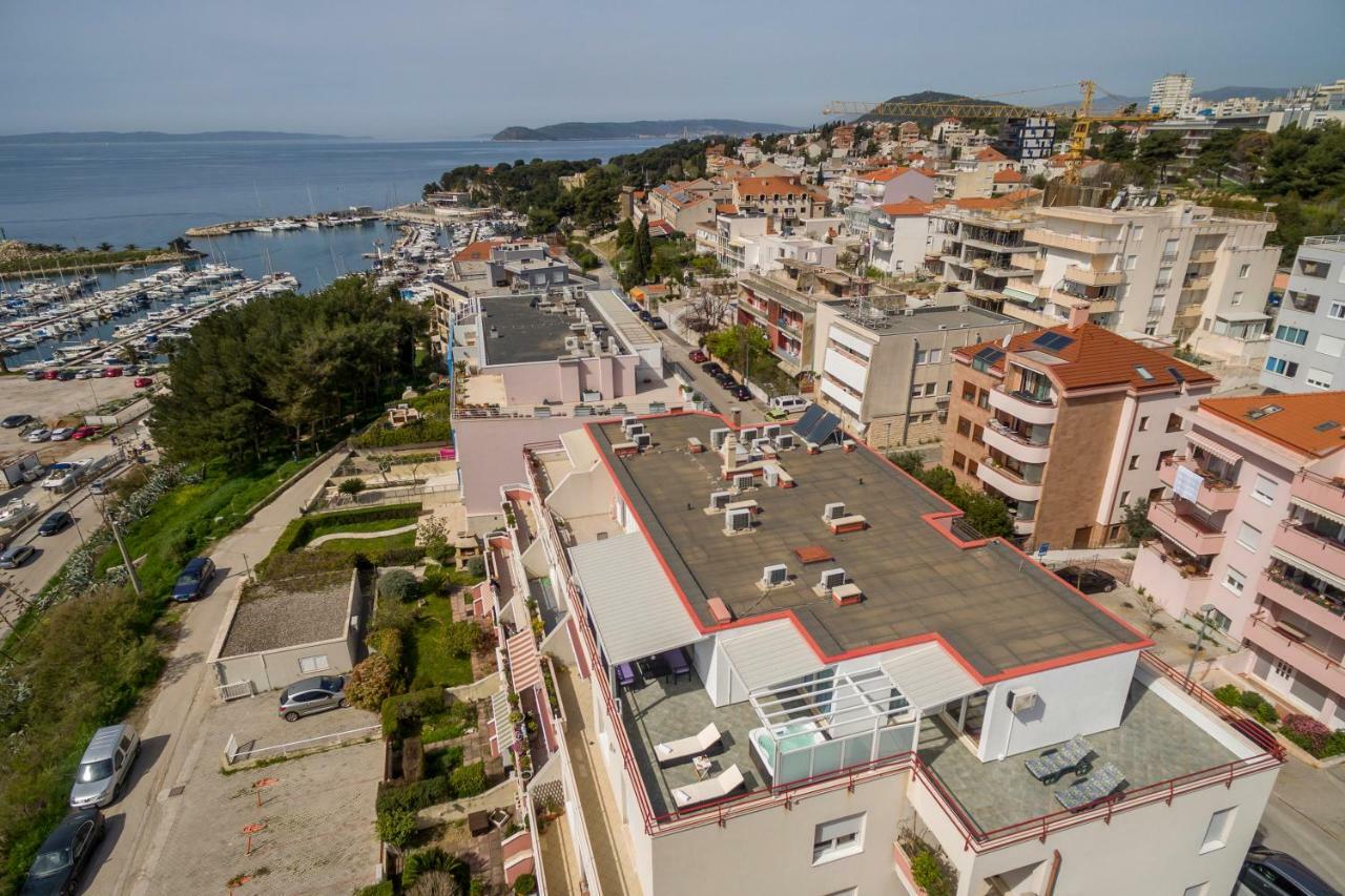 Seaside Penthouse With Hot Tub Sky Living Daire Split Dış mekan fotoğraf