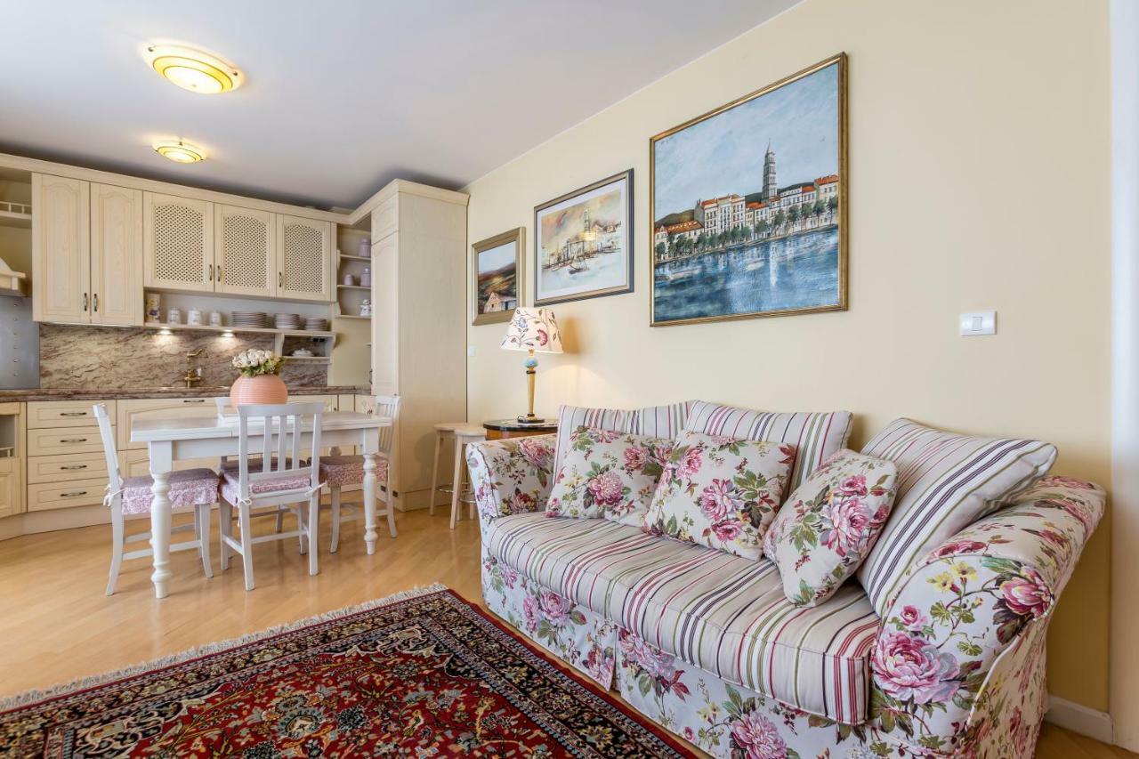 Seaside Penthouse With Hot Tub Sky Living Daire Split Dış mekan fotoğraf